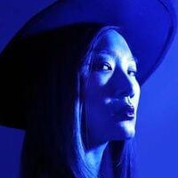 AvsYPRWk_sRGjuyZV1hvkg-default blue asian woman
